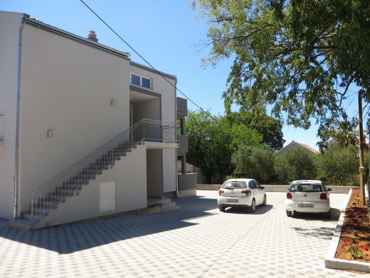 Luka Apartments ビオグラード・ナ・モル エクステリア 写真