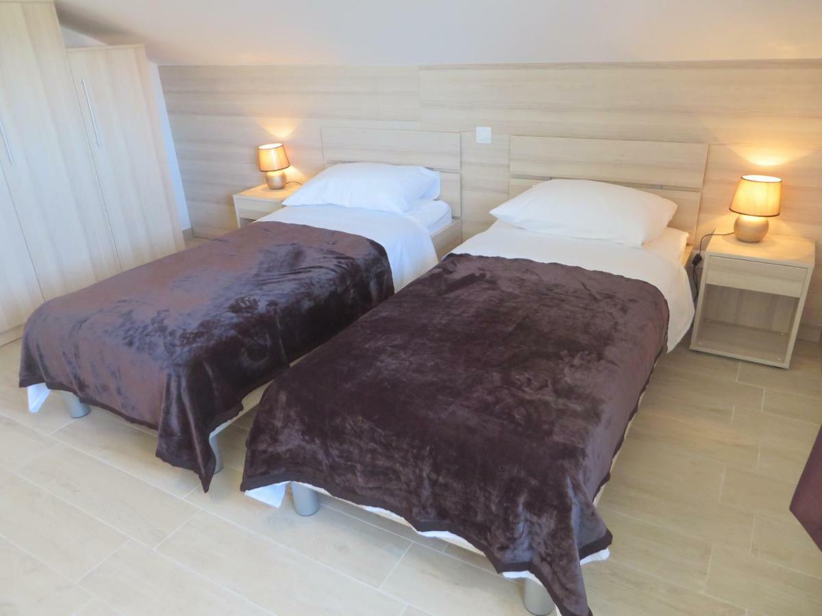 Luka Apartments ビオグラード・ナ・モル エクステリア 写真
