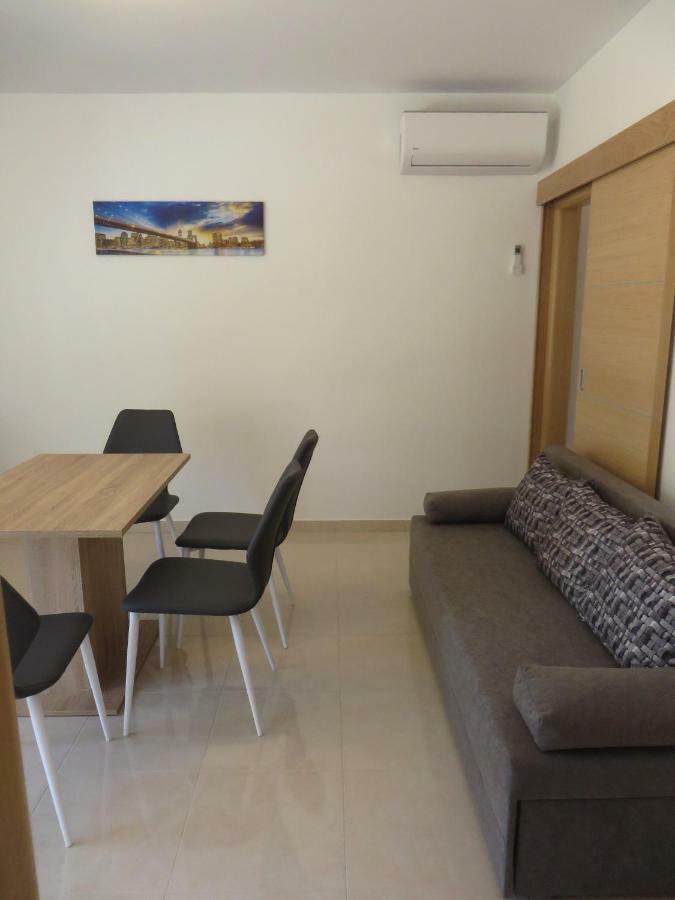 Luka Apartments ビオグラード・ナ・モル エクステリア 写真